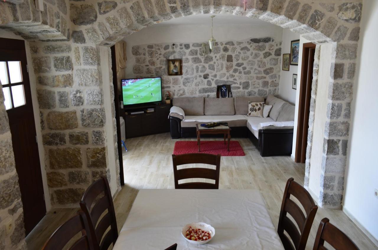 Vila Nikola Bratesici ภายนอก รูปภาพ